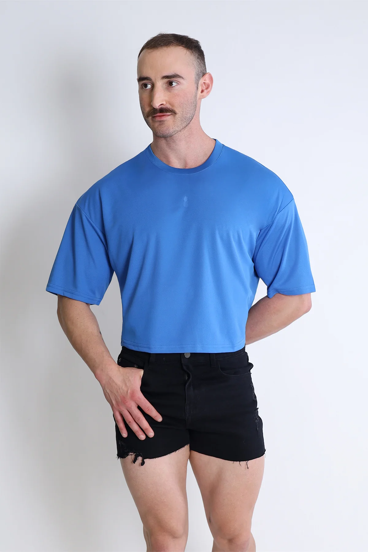 Cool-Dry Oversized Relaxed Crop Top - Blue - Image 4