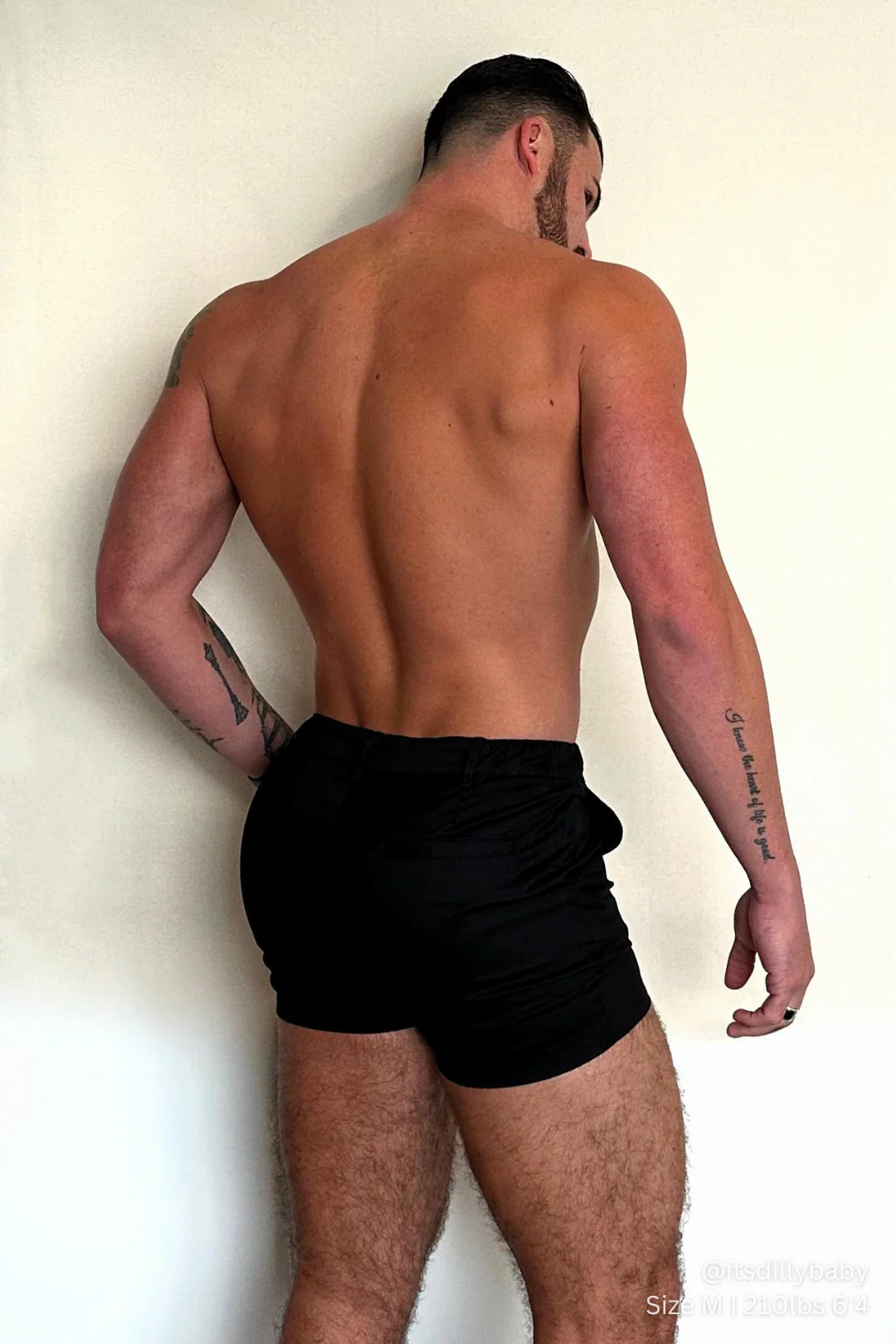 Muscle-fit Men's 4'' Stretchy Chino Shorts - Jet Black - Image 5