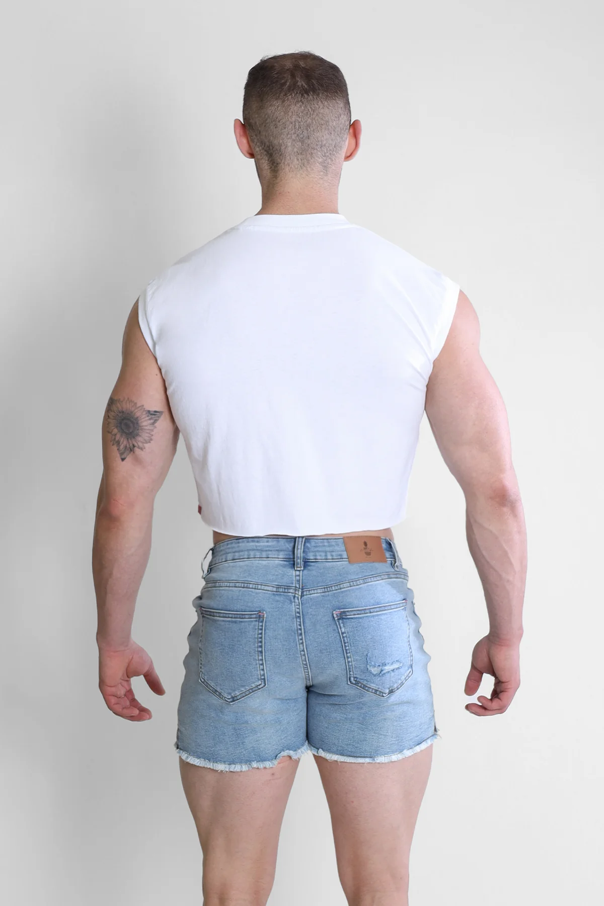 Escapism Muscle-Fit Crop Tank - Beef - Image 6