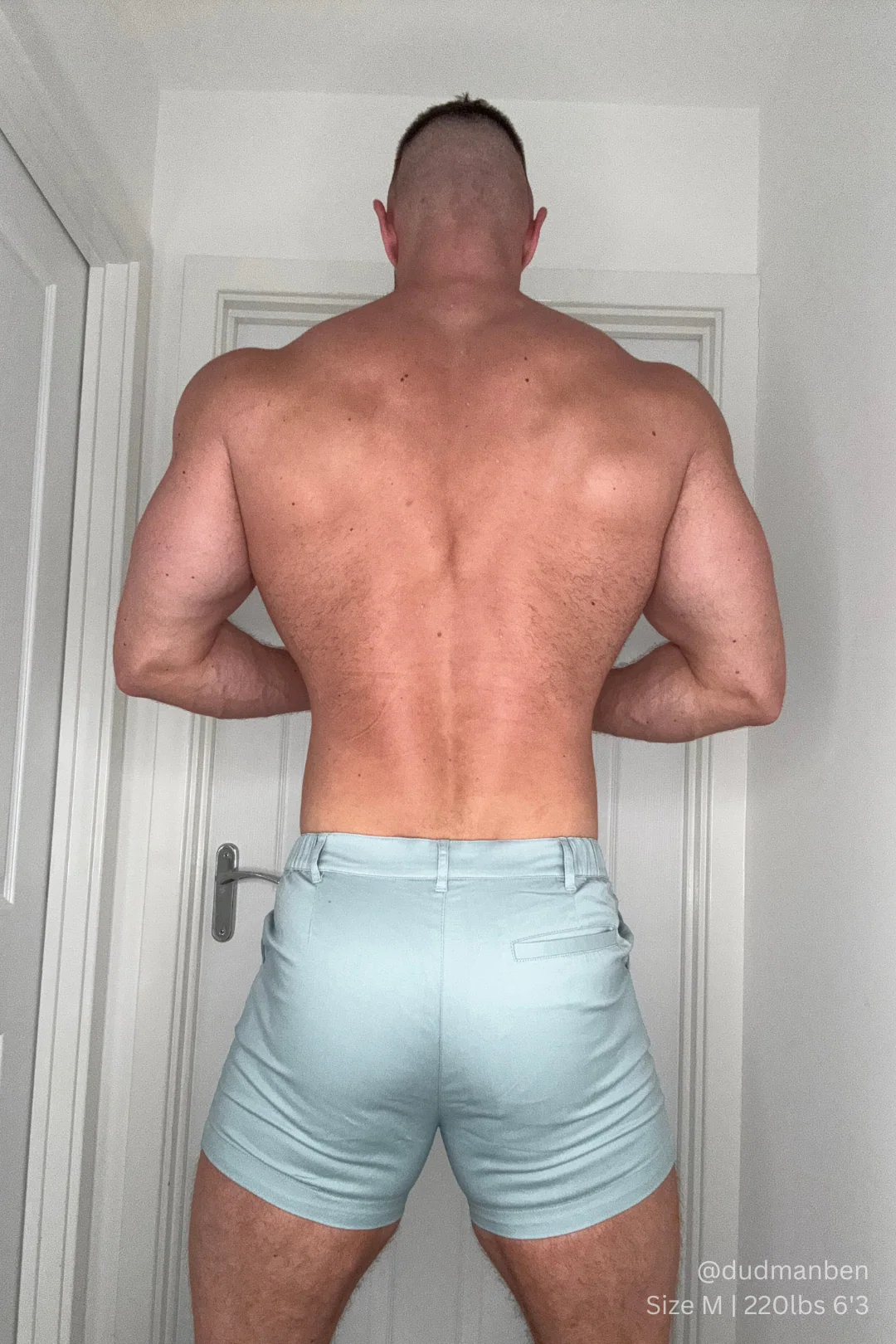 Muscle-fit Men's 4'' Stretchy Chino Shorts - Light Green - Image 8
