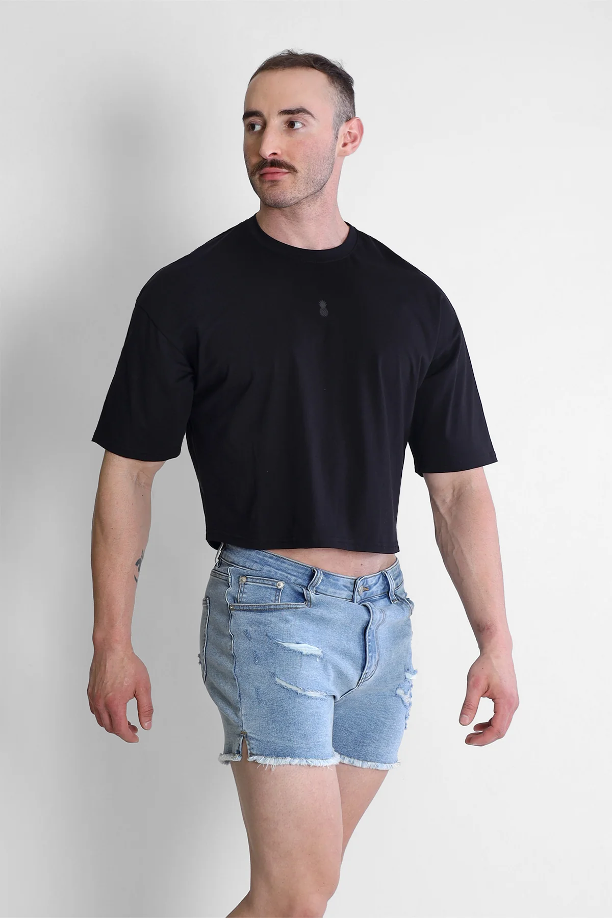 Oversized Relaxed Crop Top - Black - Image 3