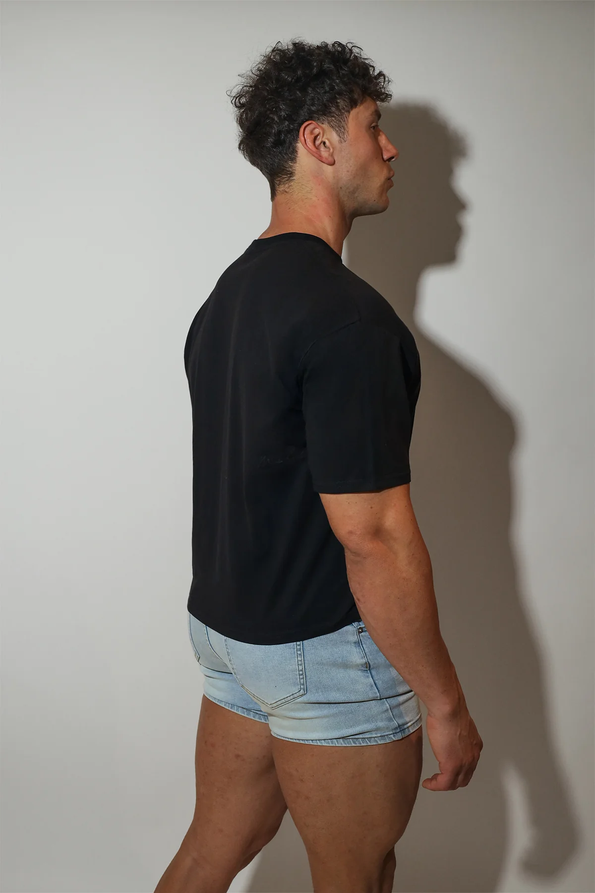 Oversized Relaxed Crop Top - Puta - Image 4